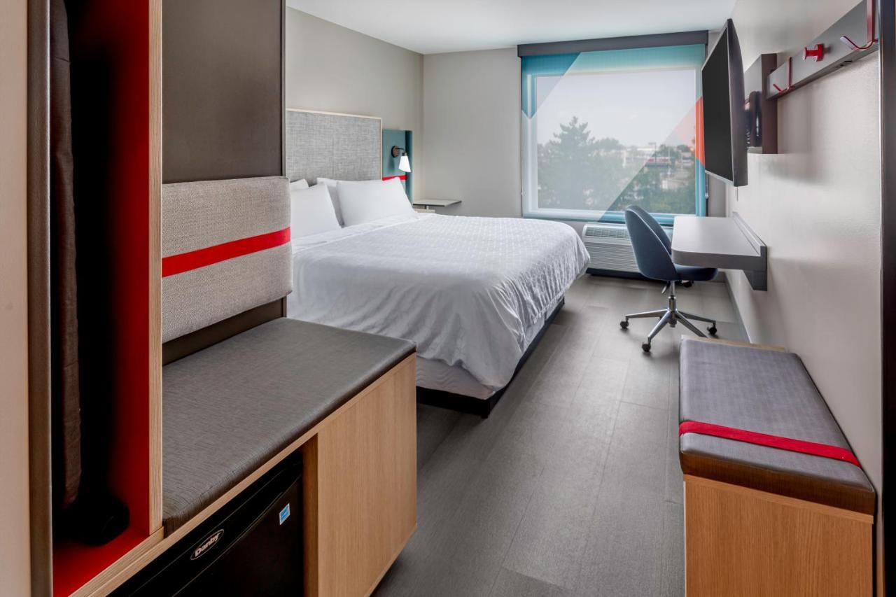 Avid Hotels Milwaukee West - Waukesha By Ihg Pewaukee Ngoại thất bức ảnh